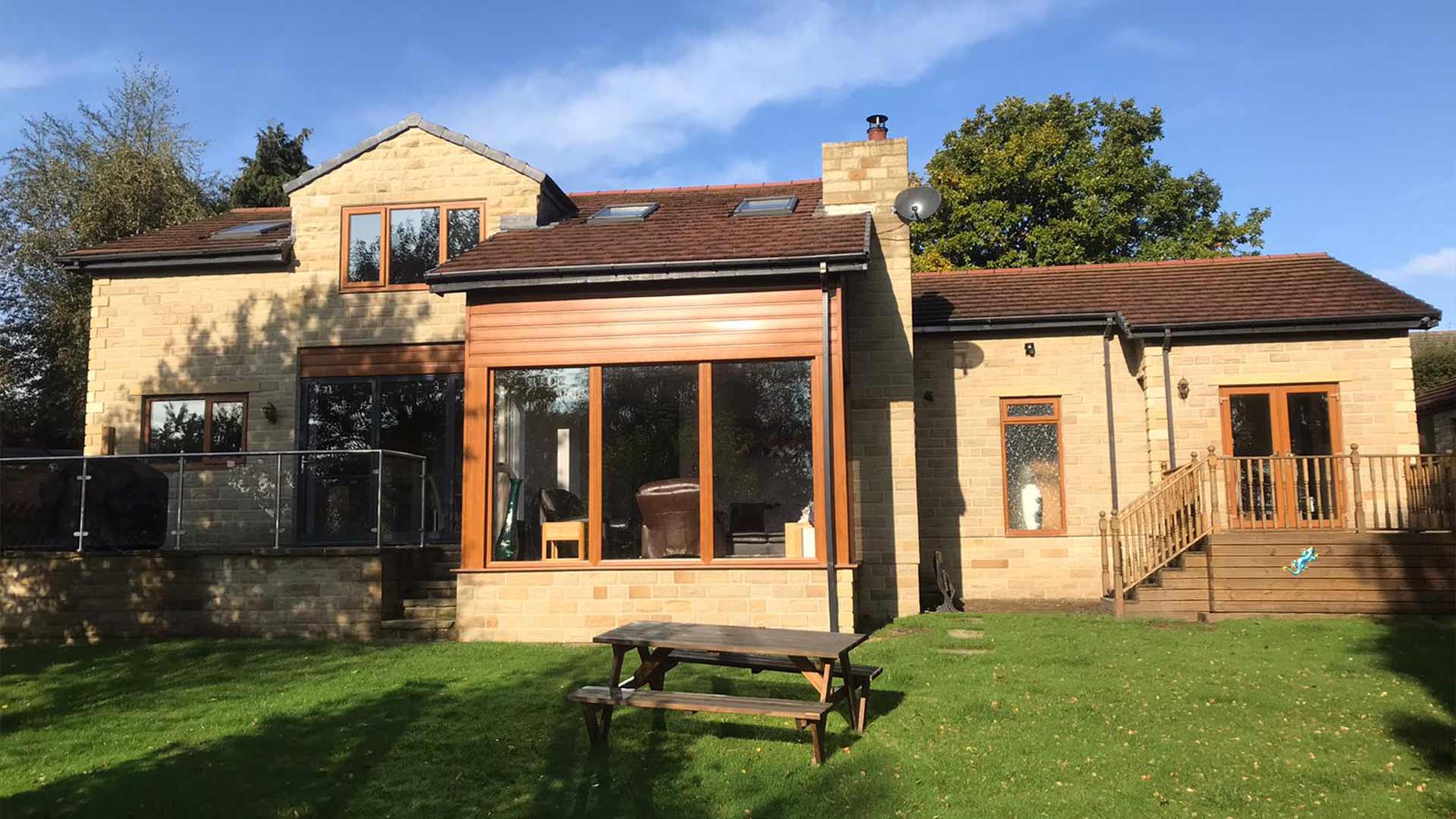 140mm coursed natural stone Yorkshire stone cladding Leeds UK lg1 140mm coursed natural stone Yorkshire stone cladding Leeds UK lg1
