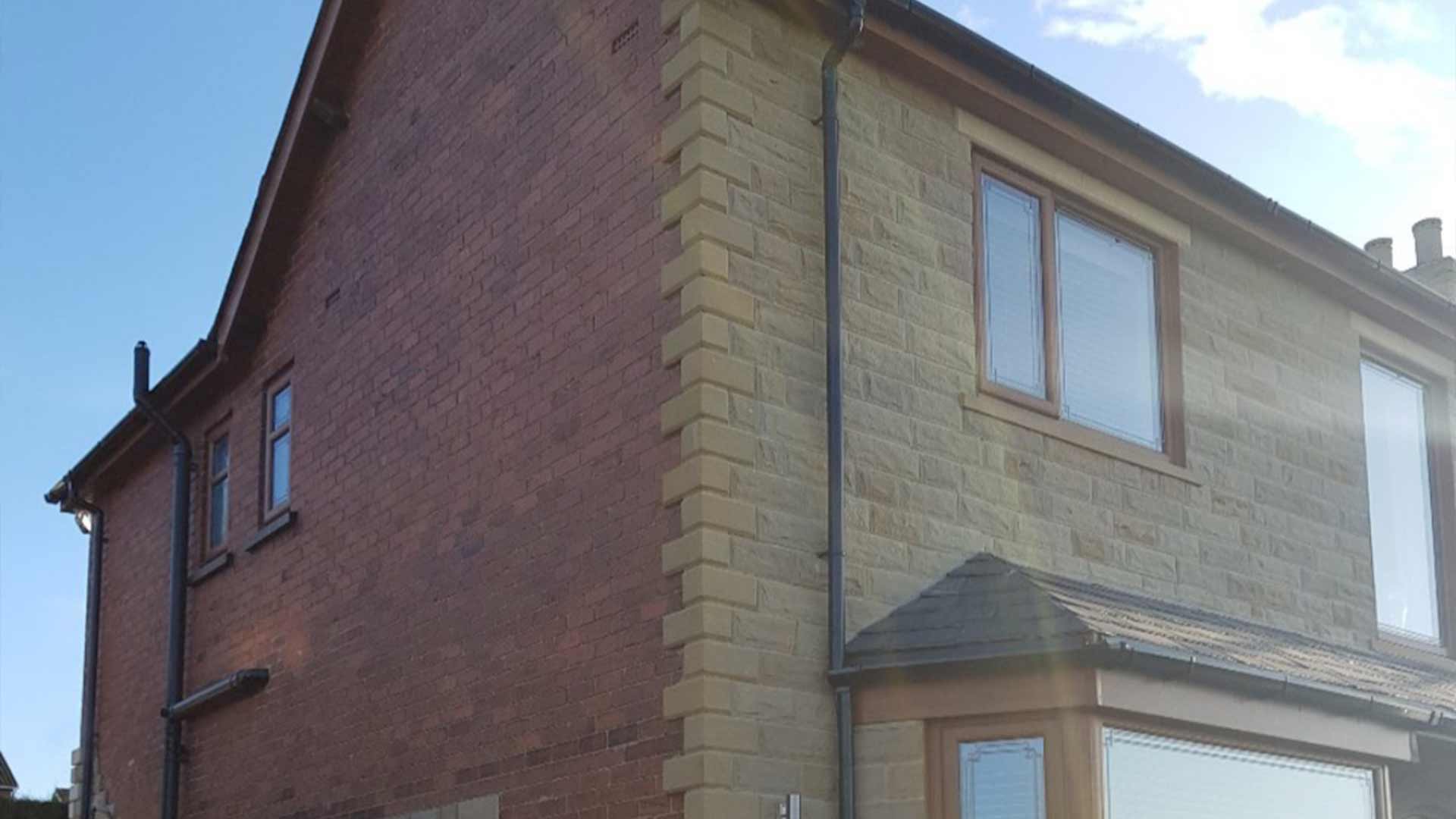 Ashler quoins natural stone Yorkshire stone cladding Leeds UK header bg Ashler quoins natural stone Yorkshire stone cladding Leeds UK header bg